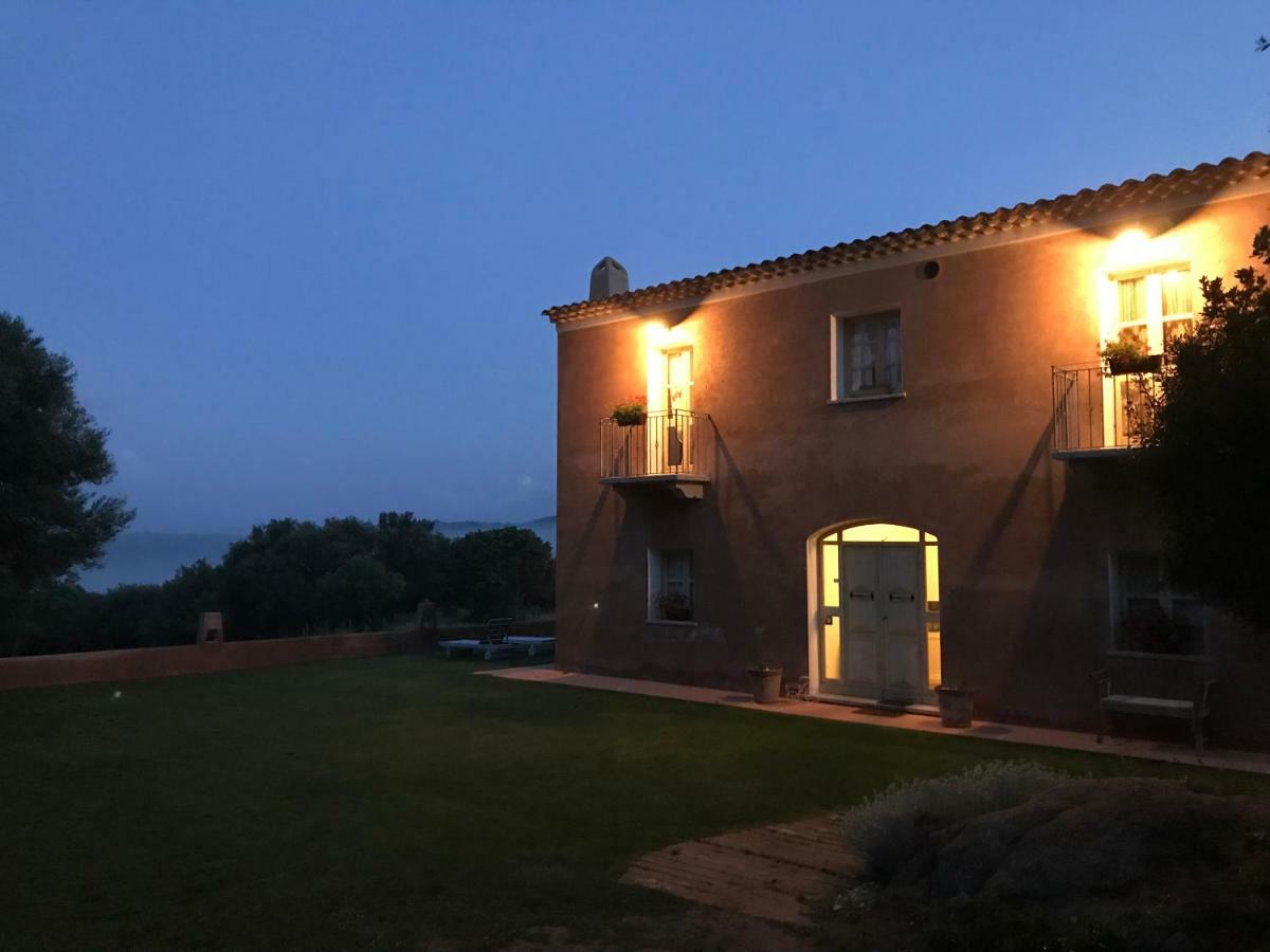 Monti Di Jogliu Villa Arzachena Exteriör bild